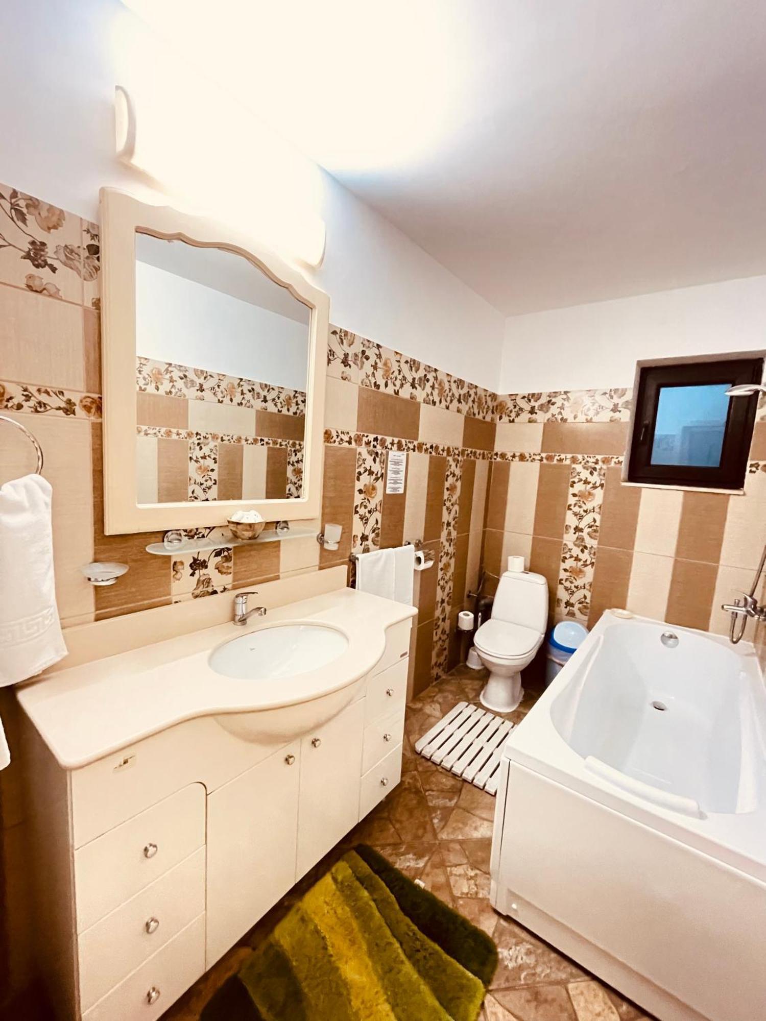 Presidential Apartment Suceava Extérieur photo